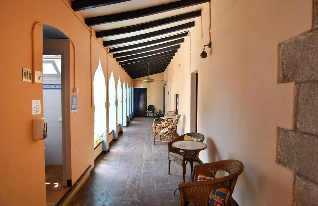 Hostal L'Estrella-1